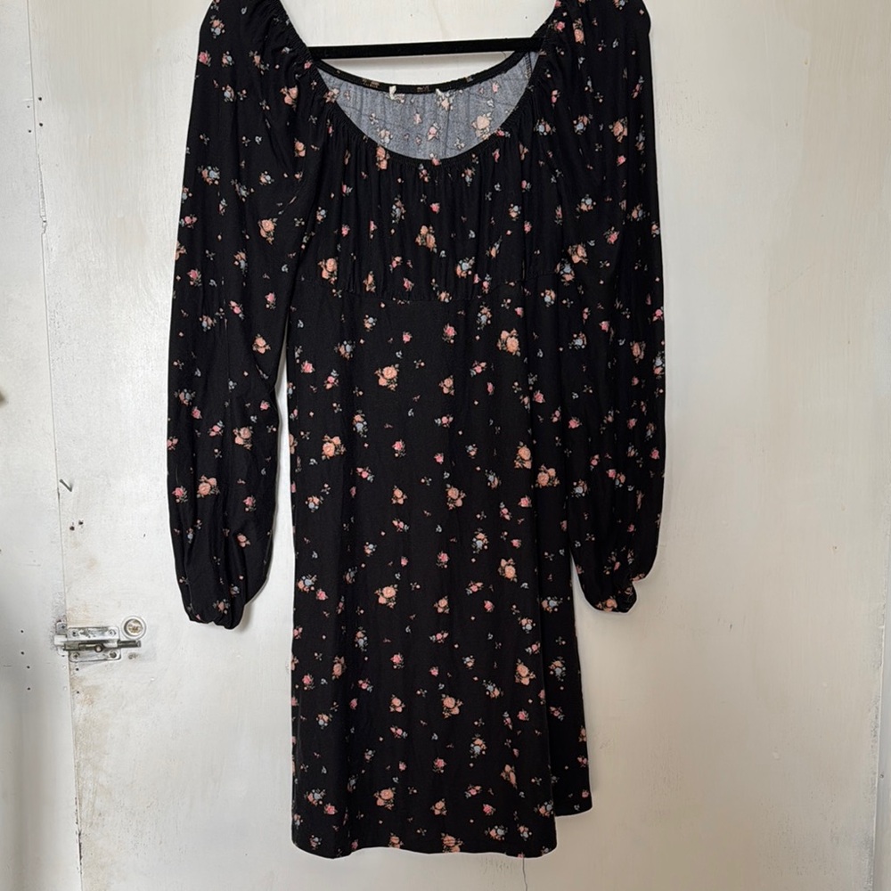Forever 21 Black and Pink Bishop Sleeve Sundress